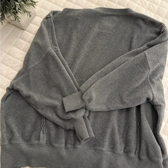 American Eagle Outfitters Charcoal Gray Sweatshirt - Picture 3 of 3